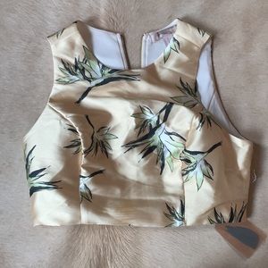 NEW! Forever 21 Pale YELLOW Sleeveless FLORAL Back Zip Crop Top